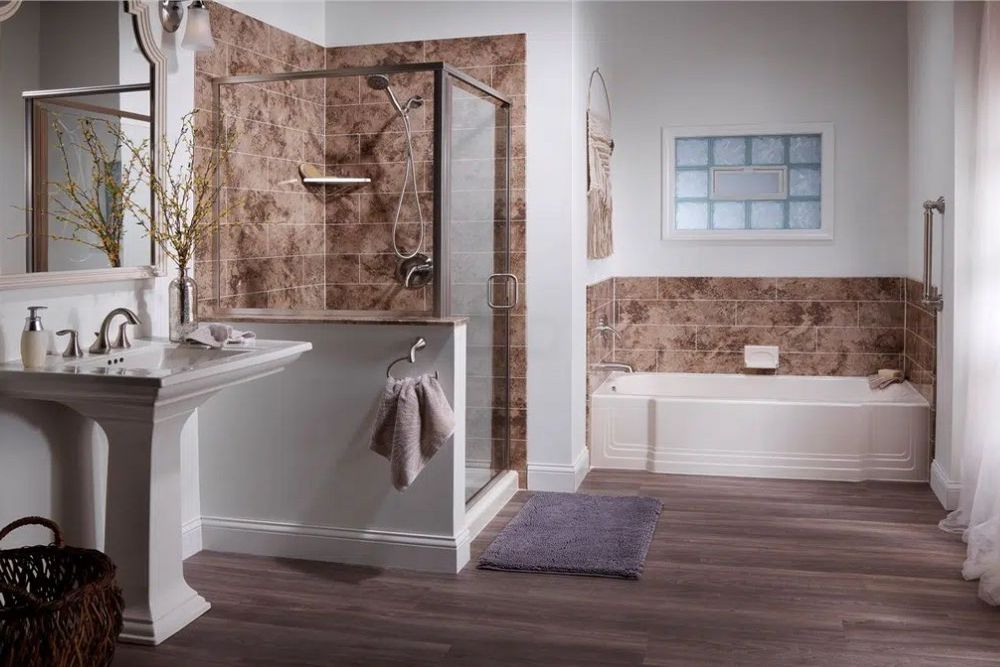 How Antimicrobial Tub Technology Enhances Hygiene and Reduces Maintenance