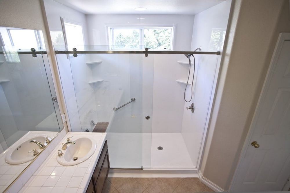Why Bathroom Window Placement Matters When Planning a Remodel